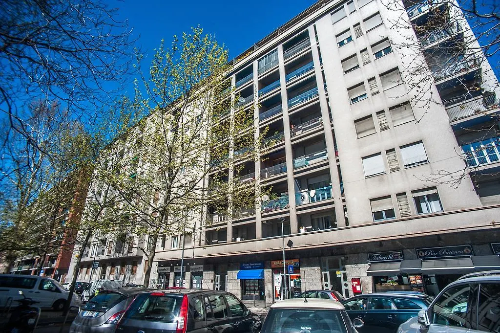 The Best Rent - The Vintage Apartment Milan 0*,  Italy